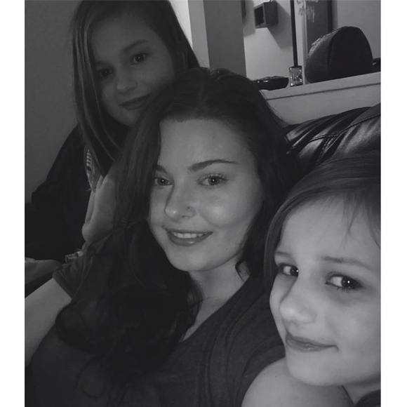 Meet your Posher, Josaya - Picture 1 of 1